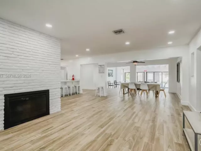 4-bedroom home for rent in Hollywood - 2639 Monroe St 0 - MondialRealty