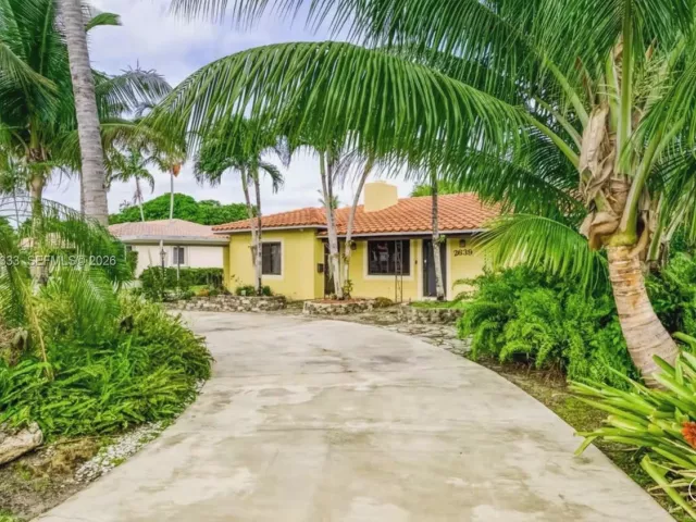 4-bedroom home for rent in Hollywood - 2639 Monroe St 0 - MondialRealty