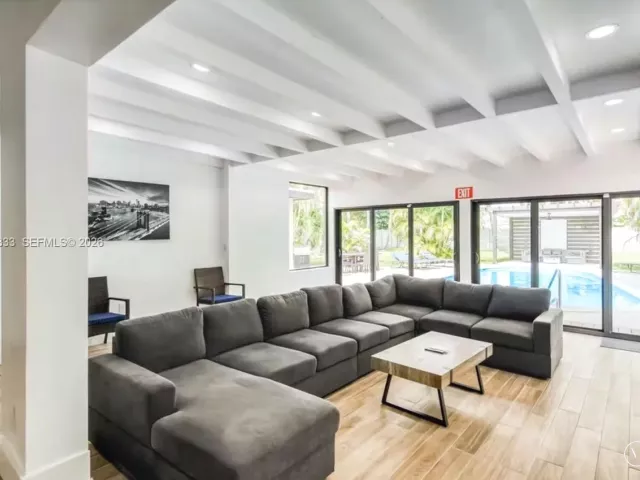 4-bedroom home for rent in Hollywood - 2639 Monroe St 0 - MondialRealty