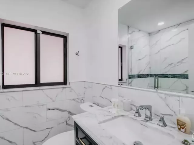 4-bedroom home for rent in Hollywood - 2639 Monroe St 0 - MondialRealty