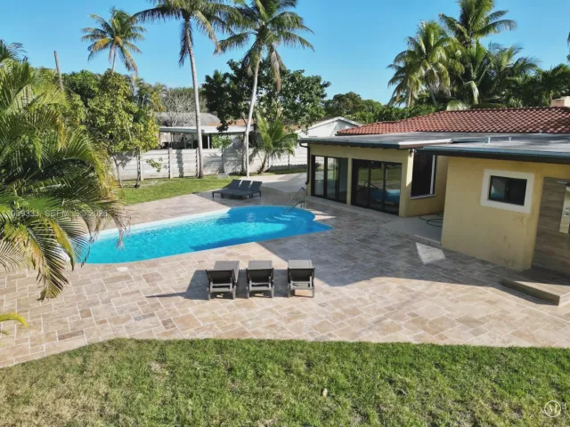 4-bedroom home for rent in Hollywood - 2639 Monroe St 0 - MondialRealty