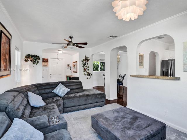 Home for sale at 1713 NW 8th Ave - photo 7441668