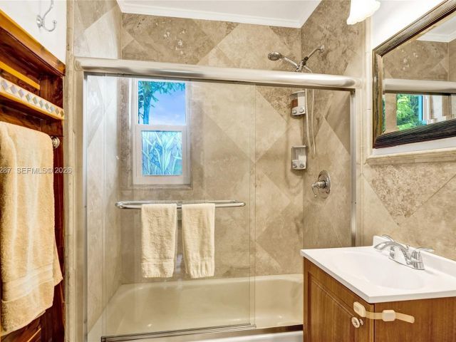 Home for sale at 1713 NW 8th Ave - photo 7441684