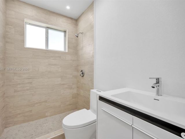 Home for sale at 1401 NE 152nd St - photo 6986380