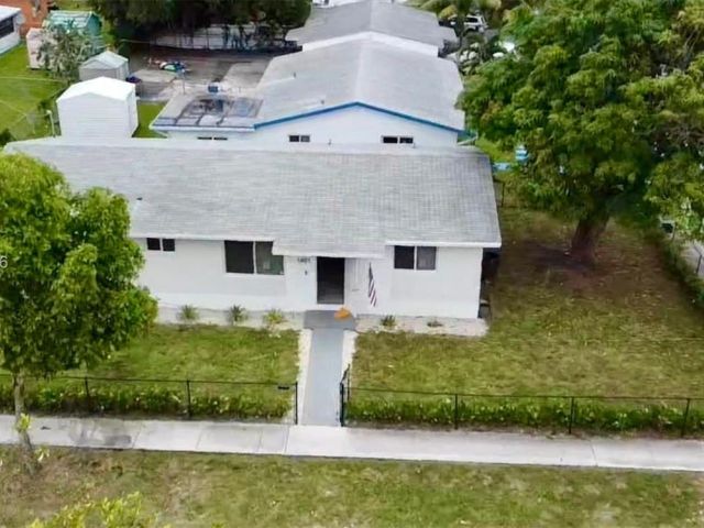 Home for sale at 1401 NE 152nd St - photo 6986415