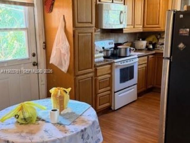 Home for sale at 1100 NE 110th St - photo 7449154