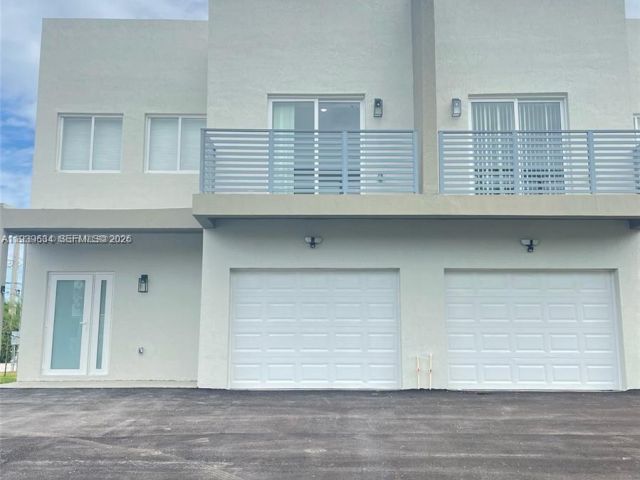 Home for rent at 116 NW 10th St B - photo 7437698