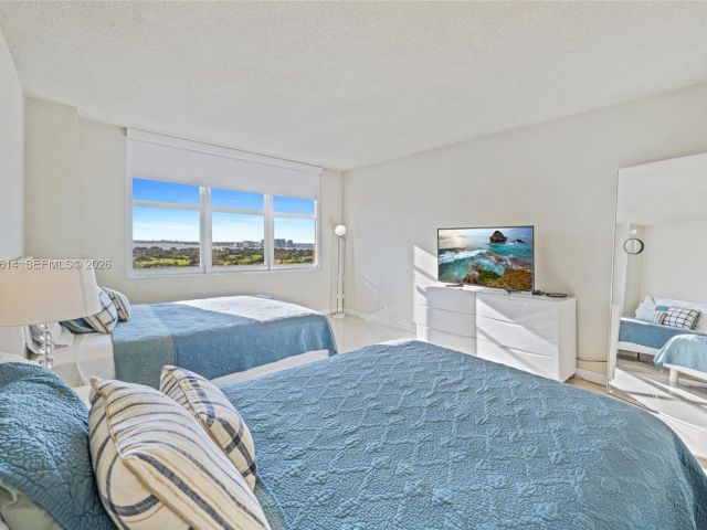 Apartment for sale  Unit #1618 - photo 7001785