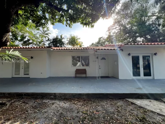 4-bedroom home for rent in Biscayne Park - 1110 NE 119th - MondialRealty