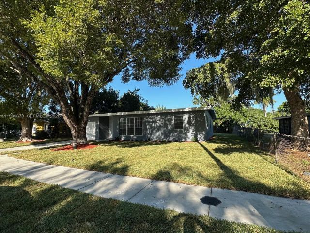 Home for sale at 1521 NE 43rd Ct - photo 6997628