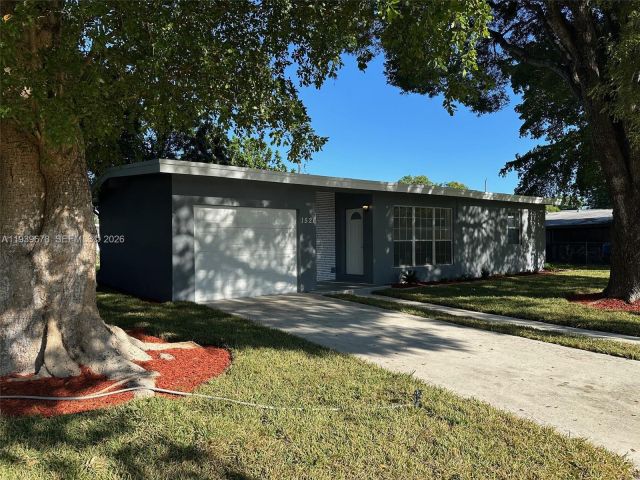 Home for sale at 1521 NE 43rd Ct - photo 6997631