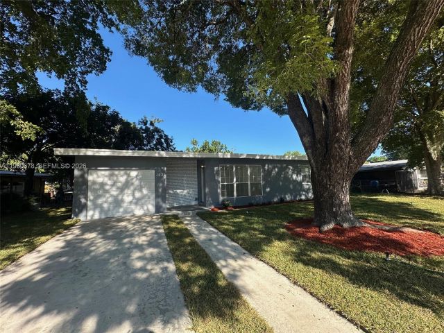 Home for sale at 1521 NE 43rd Ct - photo 6997641