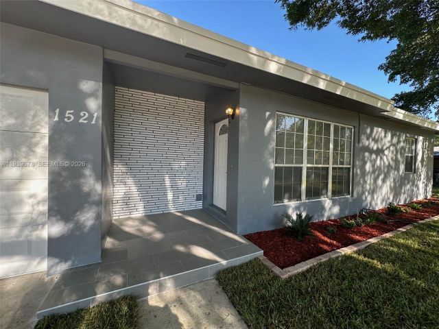 Home for sale at 1521 NE 43rd Ct - photo 6997643