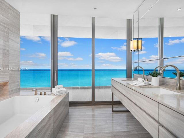 Apartment for sale  Unit #600 - photo 7000222