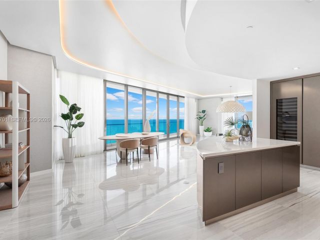 Apartment for sale  Unit #600 - photo 7000233