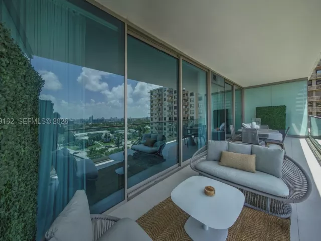 1-bedroom condo for sale in Bal Harbour - 10201 Collins Ave 804 - MondialRealty