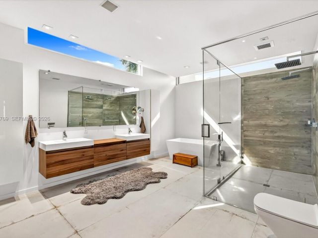 Home for rent at 201 Palm Ave - photo 6997477