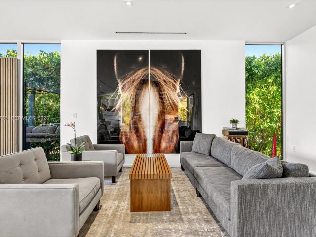 Home for rent at 201 Palm Ave - photo 6997487