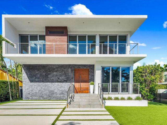 Home for rent at 201 Palm Ave - photo 6997490