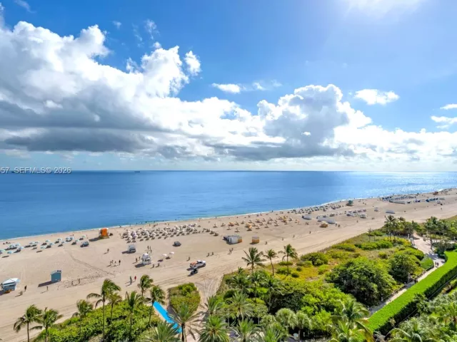 3-bedroom condo for rent in Miami Beach - 1500 Ocean Dr 1202 - MondialRealty