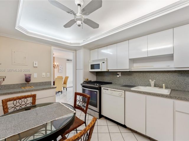 Apartment for sale  Unit #212 - photo 7483311