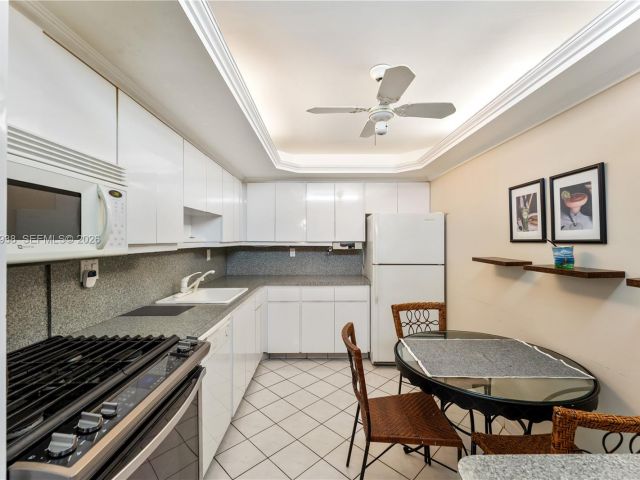 Apartment for sale  Unit #212 - photo 7483313