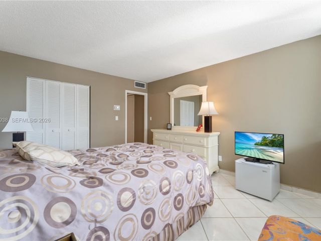 Apartment for sale  Unit #212 - photo 7483322