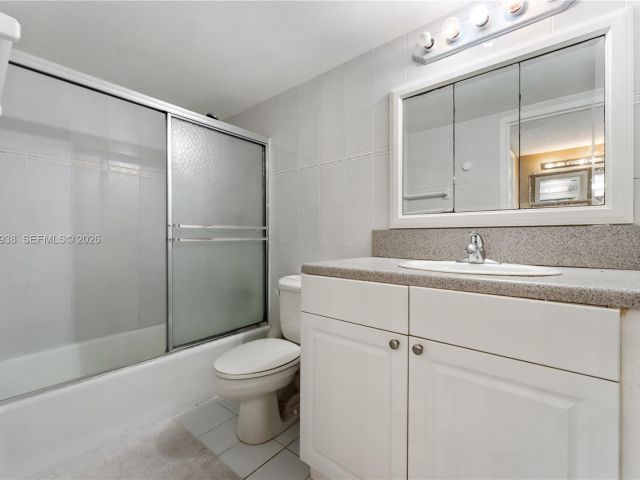 Apartment for sale  Unit #212 - photo 7483324