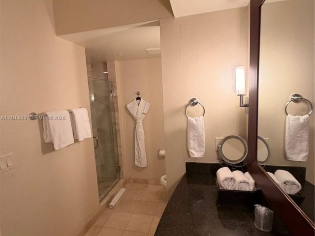 Apartment for sale  Unit #2312 - photo 7432564