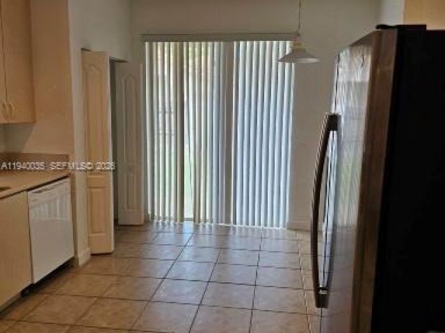 3-bedroom home for rent in Homestead - 2160 NE 37th Rd 2160 - MondialRealty