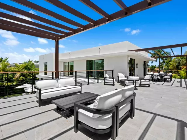 4-bedroom home for sale in Miami Beach - 5288 Alton Road 2 - MondialRealty