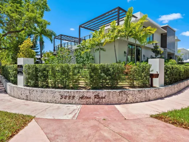 4-bedroom home for sale in Miami Beach - 5288 Alton Road 2 - MondialRealty