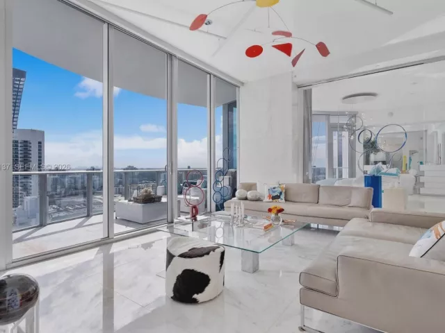 2-bedroom condo for sale in Sunny Isles Beach - 17475 Collins Ave 2502 - MondialRealty