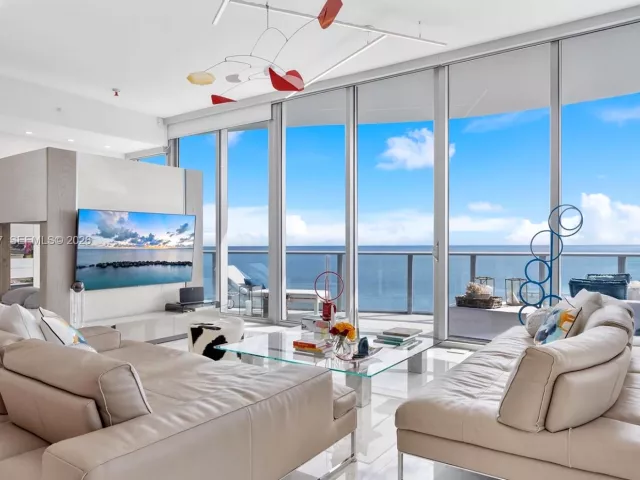 2-bedroom condo for sale in Sunny Isles Beach - 17475 Collins Ave 2502 - MondialRealty