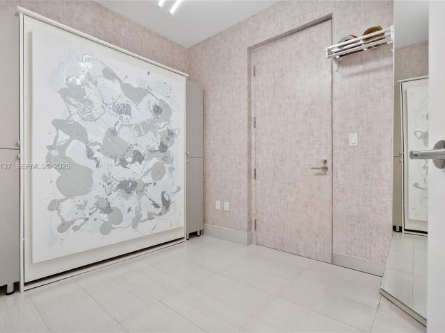 Apartment for sale  Unit #2502 - photo 7013869