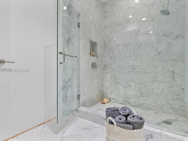 Apartment for sale  Unit #2502 - photo 7013871