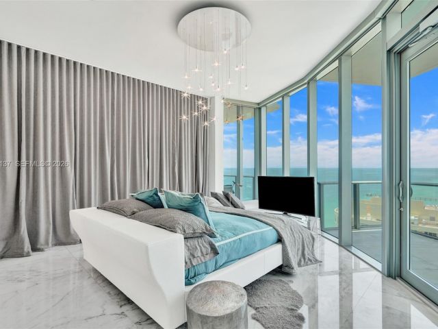 Apartment for sale  Unit #2502 - photo 7013877