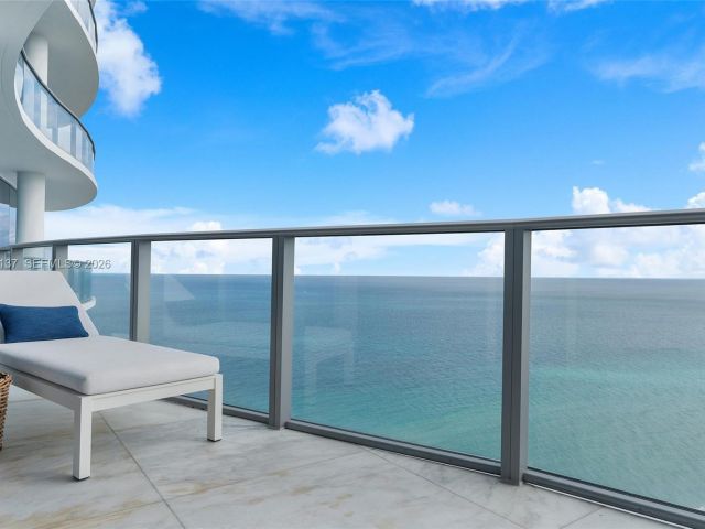 Apartment for sale  Unit #2502 - photo 7013886