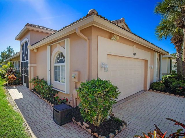 Home for sale at 2687 Clipper Cir - photo 7014419