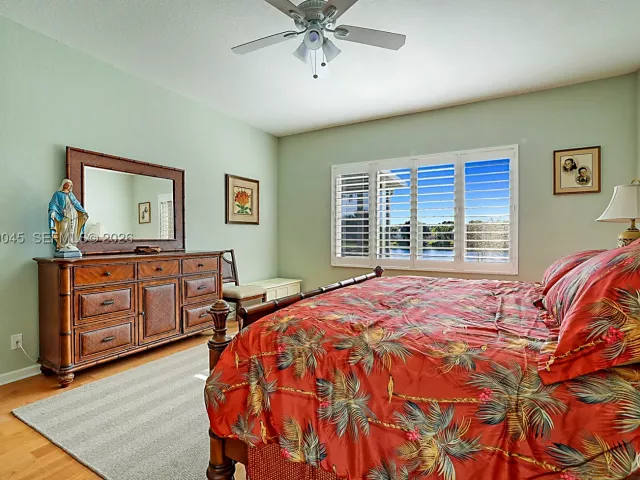 3-bedroom home for sale in West Palm Beach - 2687 Clipper Cir - MondialRealty