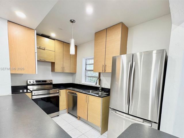 3-bedroom home for rent in North Miami Beach - 1332 NE 177th St 0 - MondialRealty