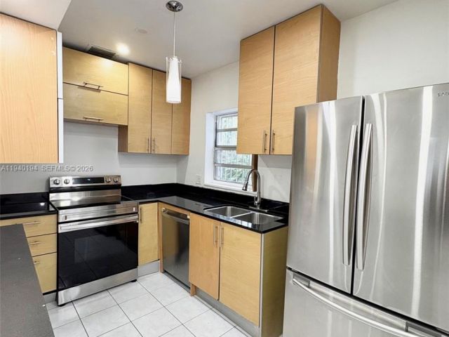 3-bedroom home for rent in North Miami Beach - 1332 NE 177th St 0 - MondialRealty