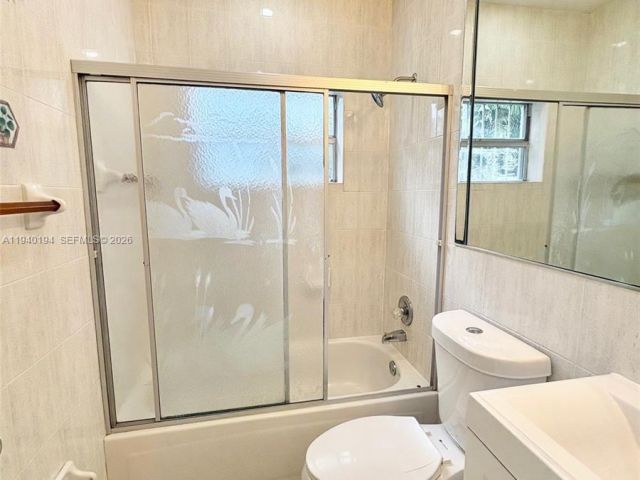 3-bedroom home for rent in North Miami Beach - 1332 NE 177th St 0 - MondialRealty