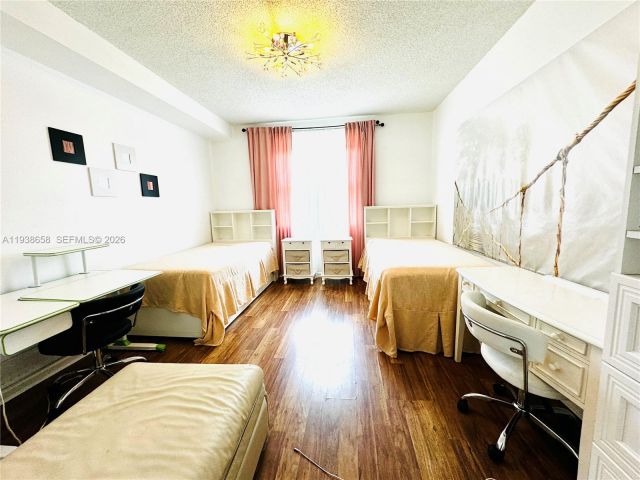 2-bedroom condo for rent in Sunny Isles Beach - 17150 N Bay Rd 2412 - MondialRealty