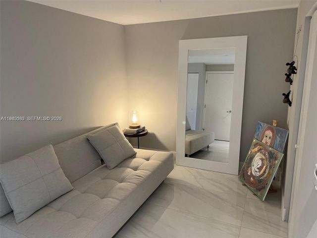 Apartment for sale  Unit #2017 - photo 7001855