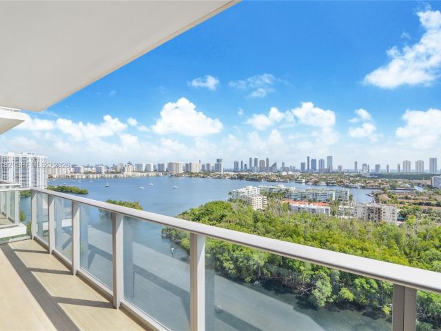 Apartment for sale  Unit #2017 - photo 7001870