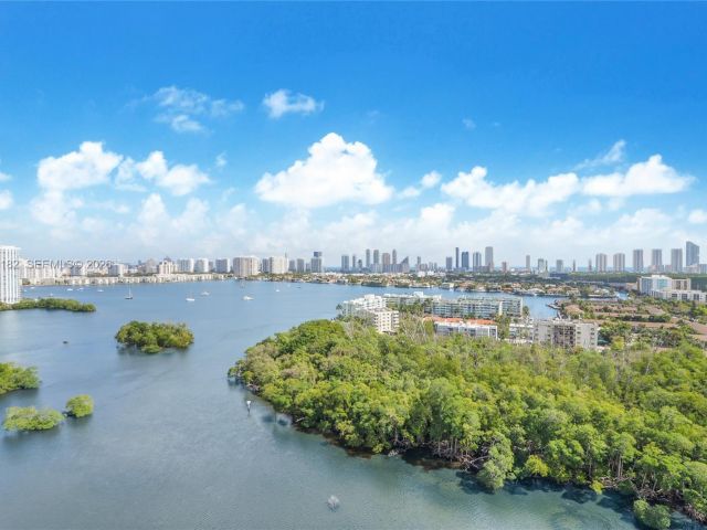 Apartment for sale  Unit #2017 - photo 7001871