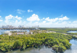 Apartment #2017 at The Harbour