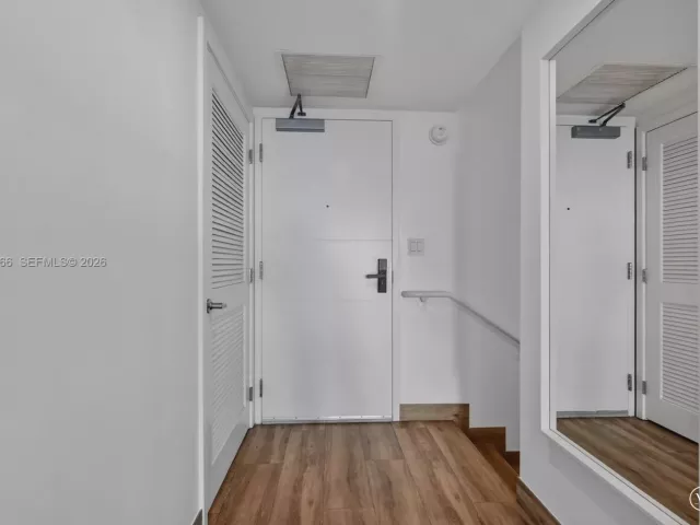 2-bedroom condo for rent in Sunny Isles Beach - 400 Sunny Isles Blvd 1207 - MondialRealty