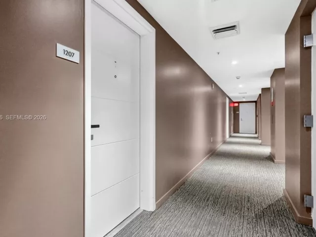 2-bedroom condo for rent in Sunny Isles Beach - 400 Sunny Isles Blvd 1207 - MondialRealty